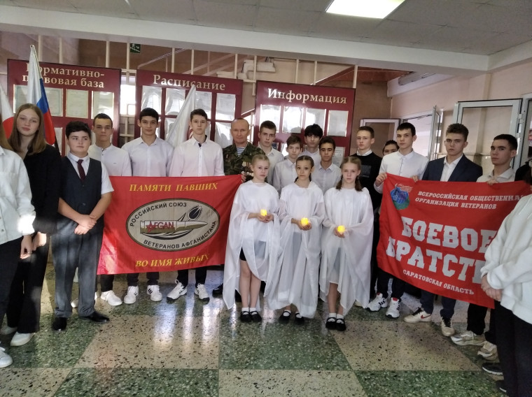 Парта героя.